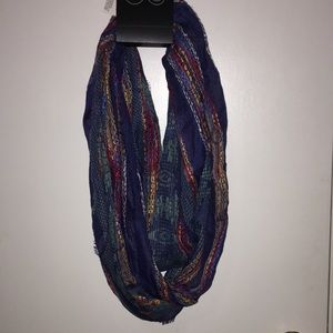 Infiniti scarf